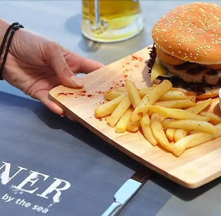 ホテル Margarita Sea Side