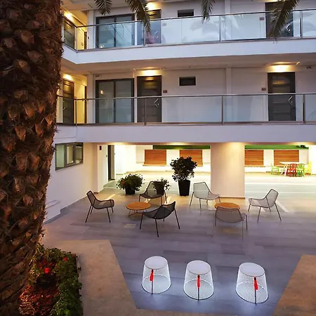 Margarita Sea Side Hotel 4*