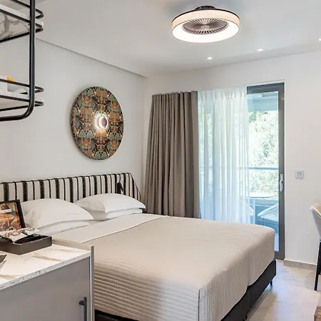 Hotel Margarita Sea Side 4*